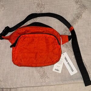 BAGGU Fanny Pack (Rare)